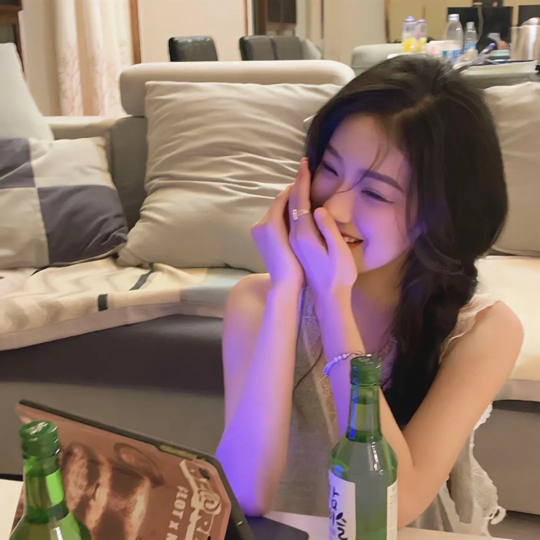 艳妻扮婢记